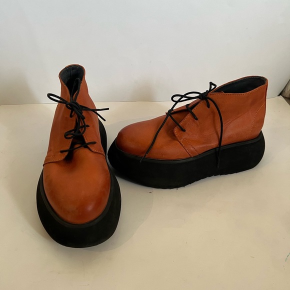lofina Shoes - Lofina orange size 7 platform…